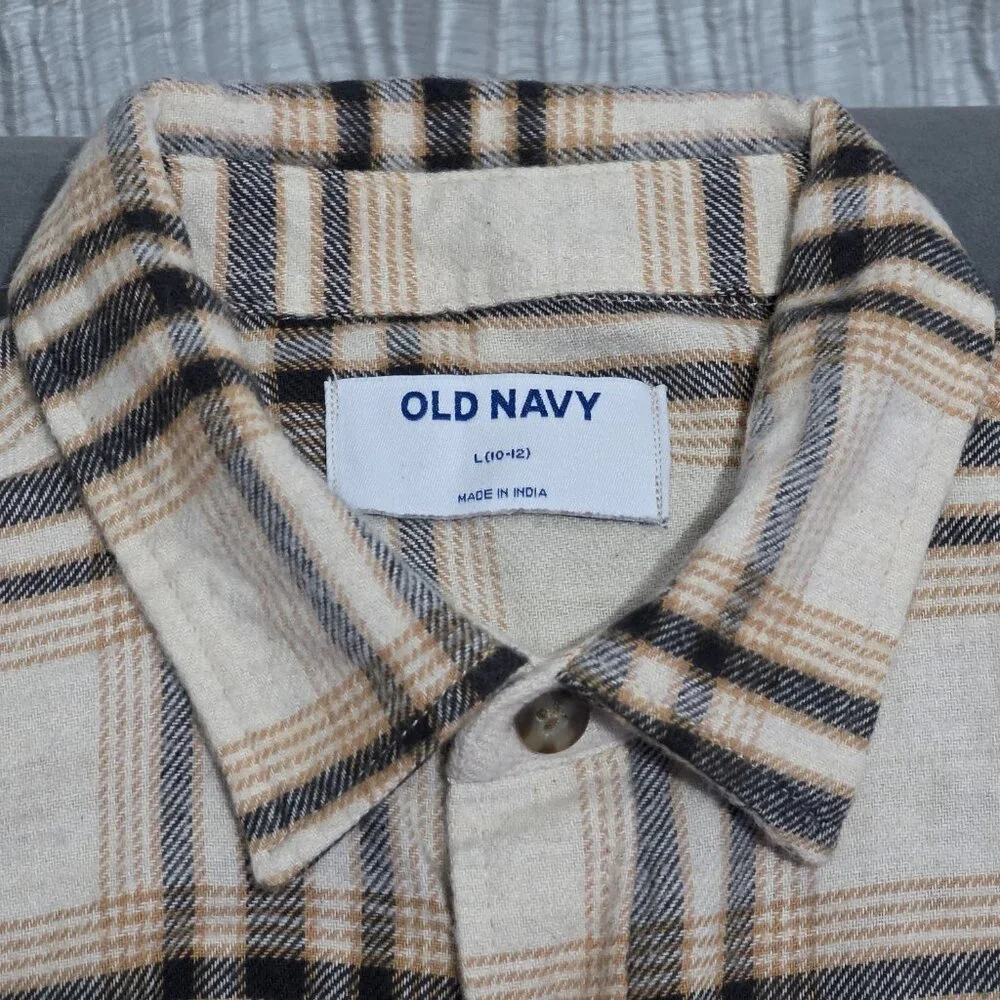 Old Navy Boys Long Sleeve Button-Up Shirt Size L (10–12) – Excellent Condition